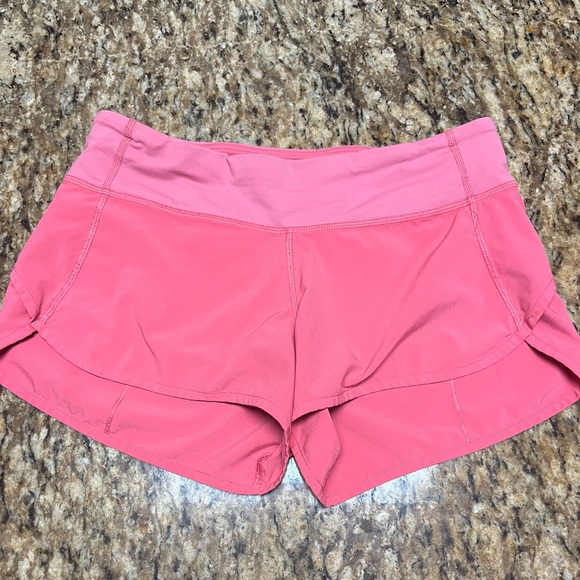 lululemon athletica Pants - Pink Lululemon shorts sz small (6)